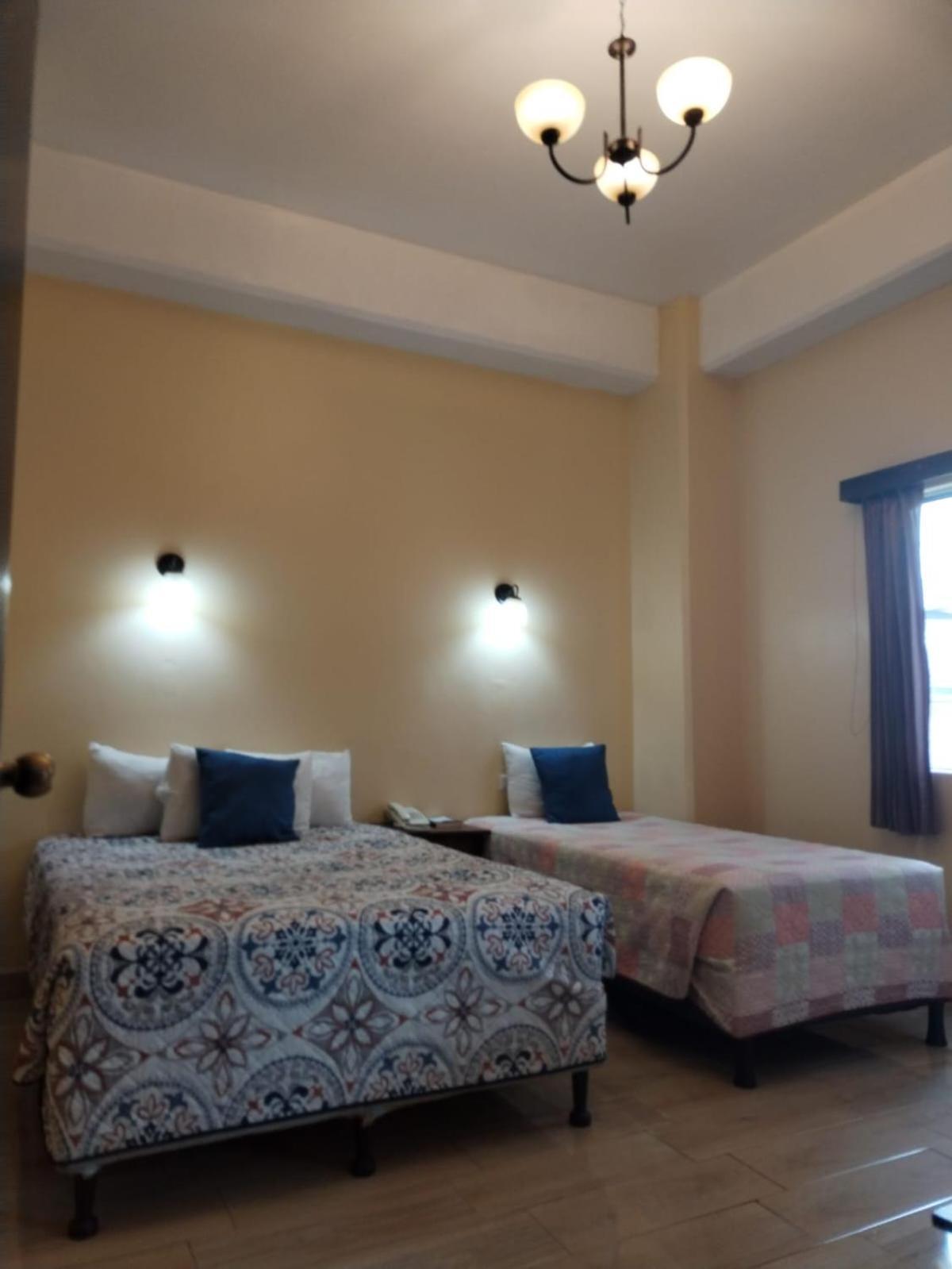 Hotel Sevilla Guatemala City Bagian luar foto