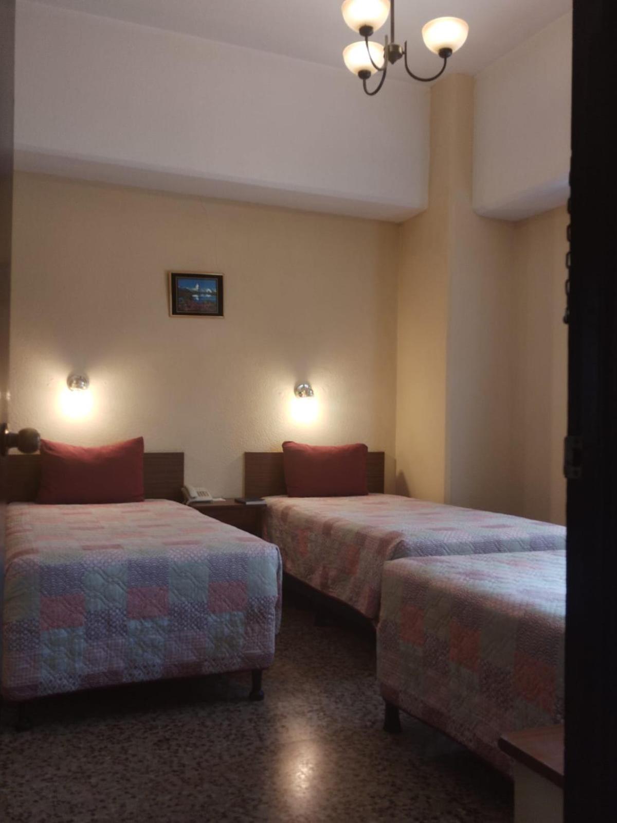 Hotel Sevilla Guatemala City Bagian luar foto