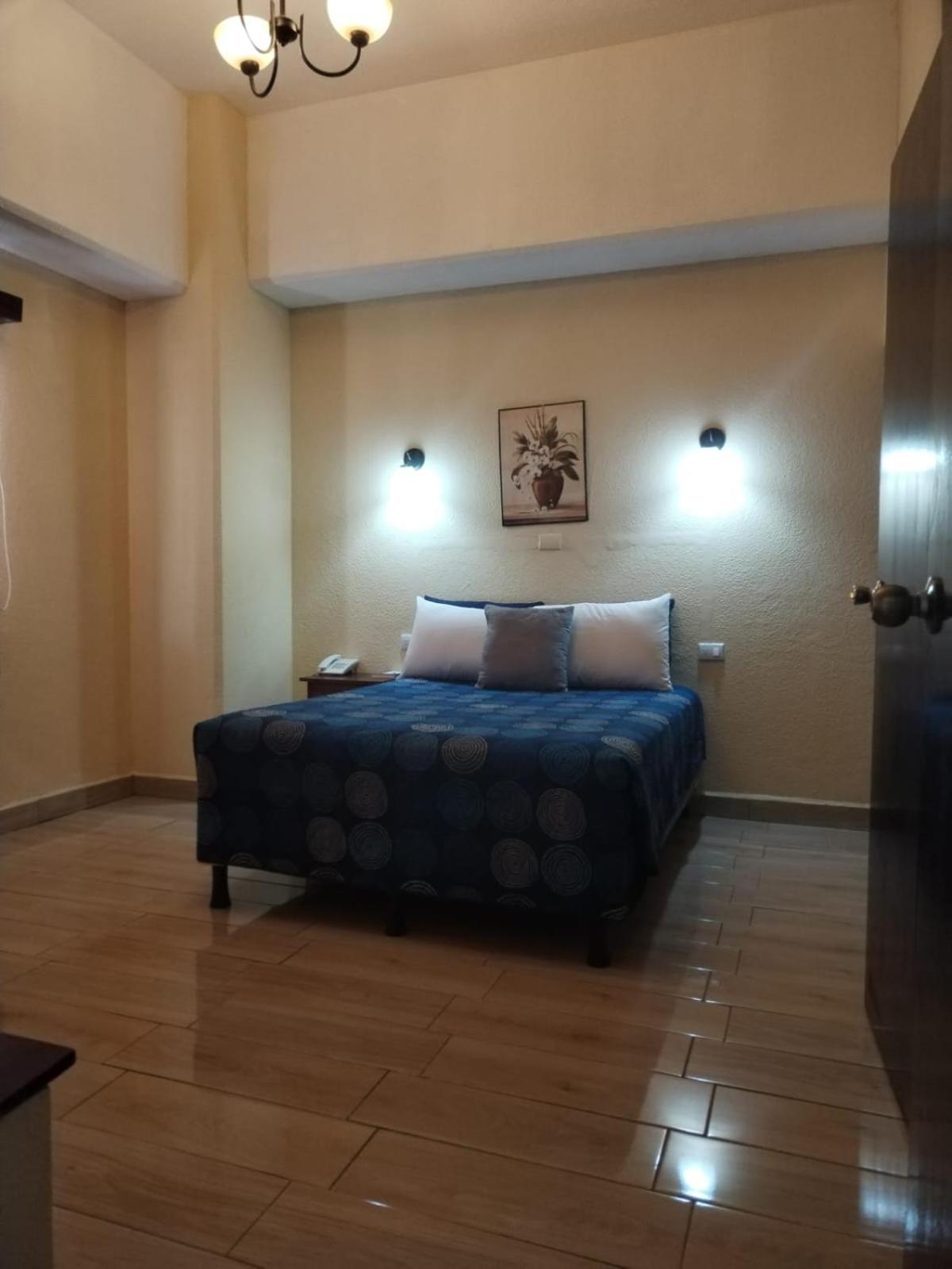 Hotel Sevilla Guatemala City Bagian luar foto